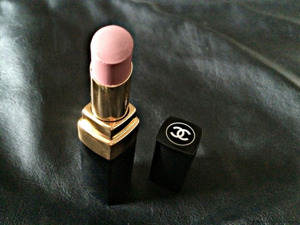 Chanel Rouge Coco Shine 93 intime