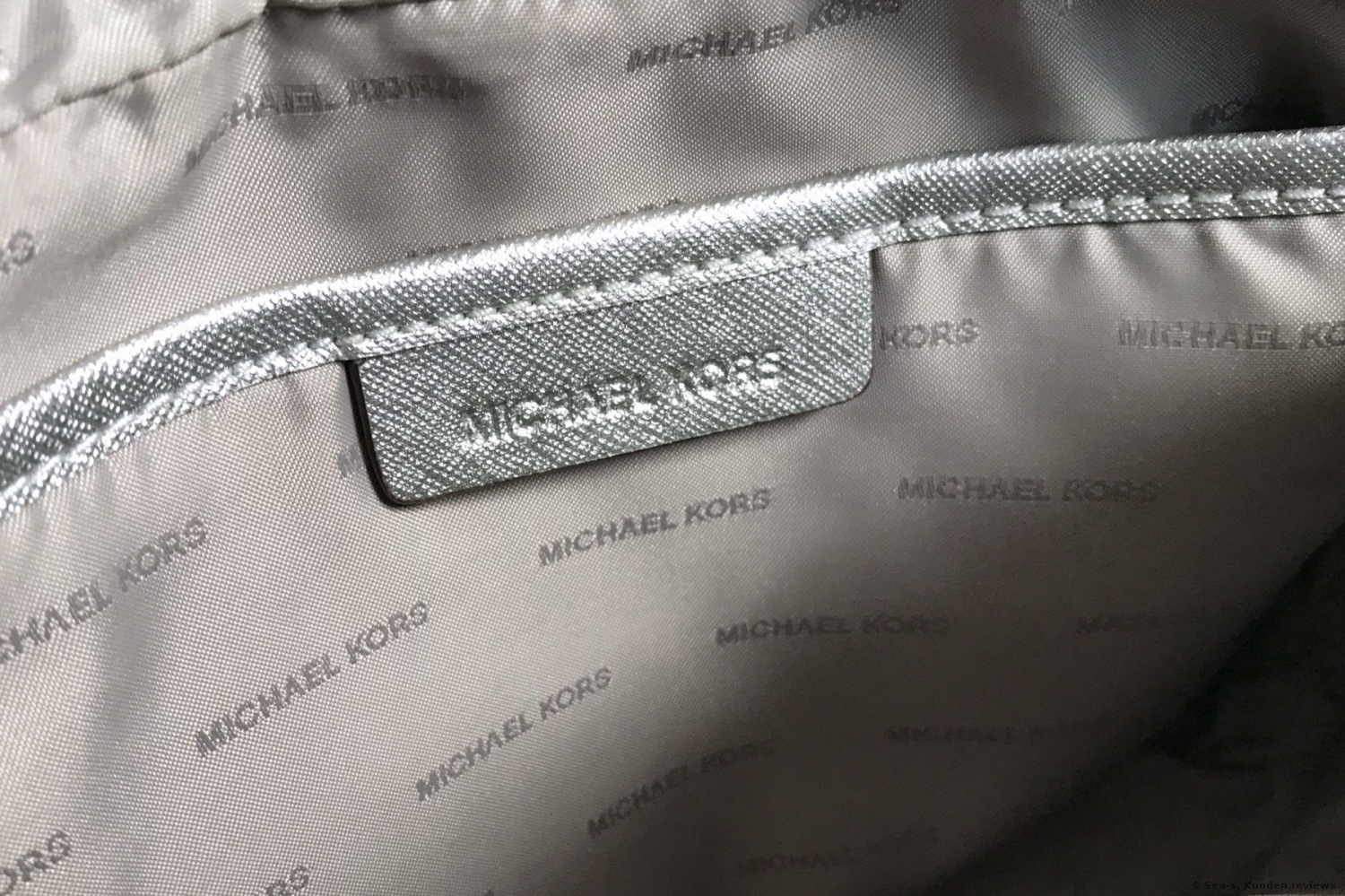 Michael Kors Jet Set Travel Large Metallic Leather Crossbody Damenhandtaschen Foto