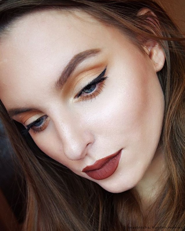 Essence Bloggers Beauty Secrets The Glow Must Go On Palette