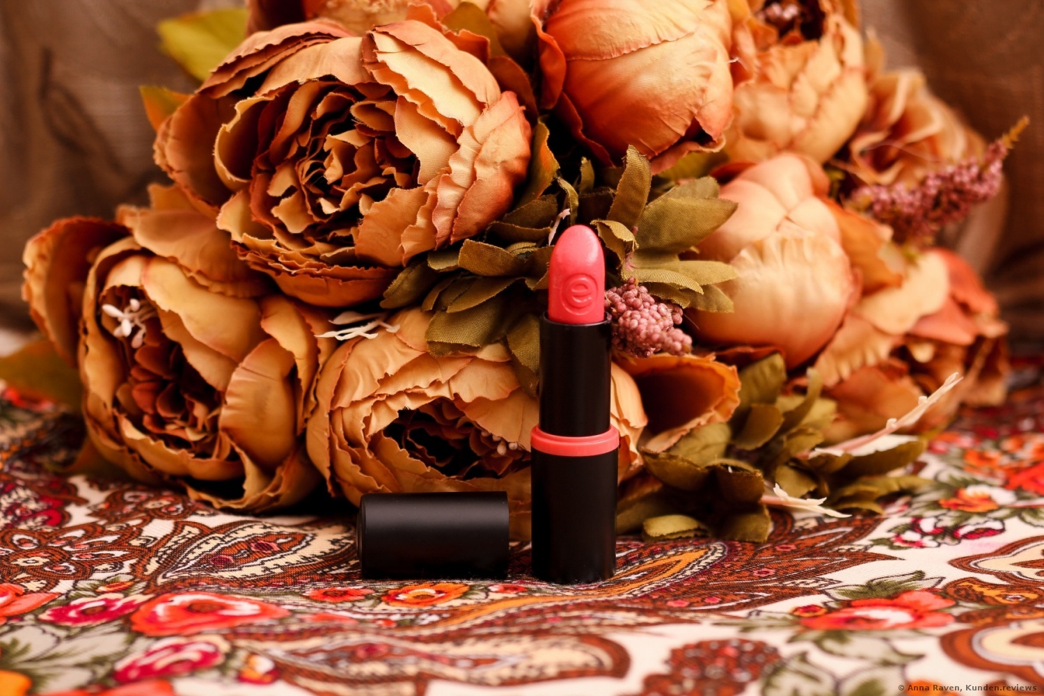Lippenstift longlasting lipstick von Essence№ 01 Coral Calling