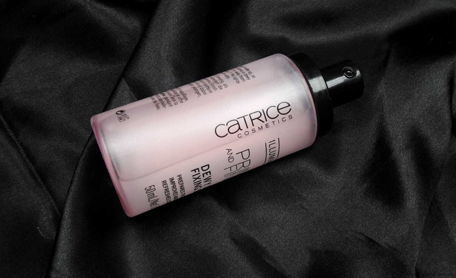 Catrice Prime And Fine Dewy Glow Fixing Spray Setting Foto