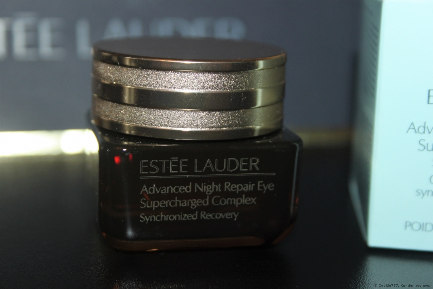 Estee Lauder Advanced Night Repair Eye Supercharged Complex Synchronized Recovery Augencreme Foto