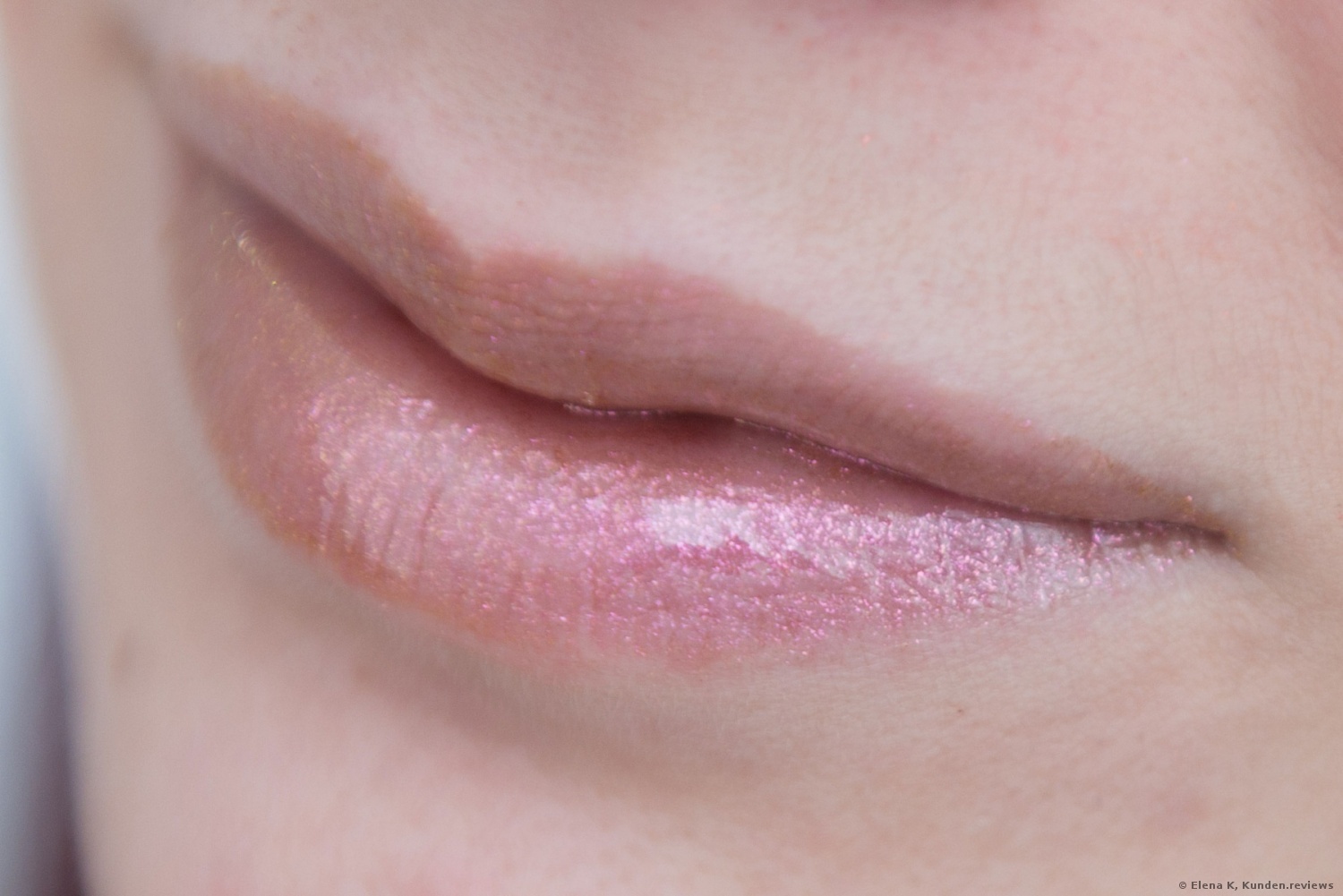 Huda Beauty Lip Strobe Lipgloss Foto