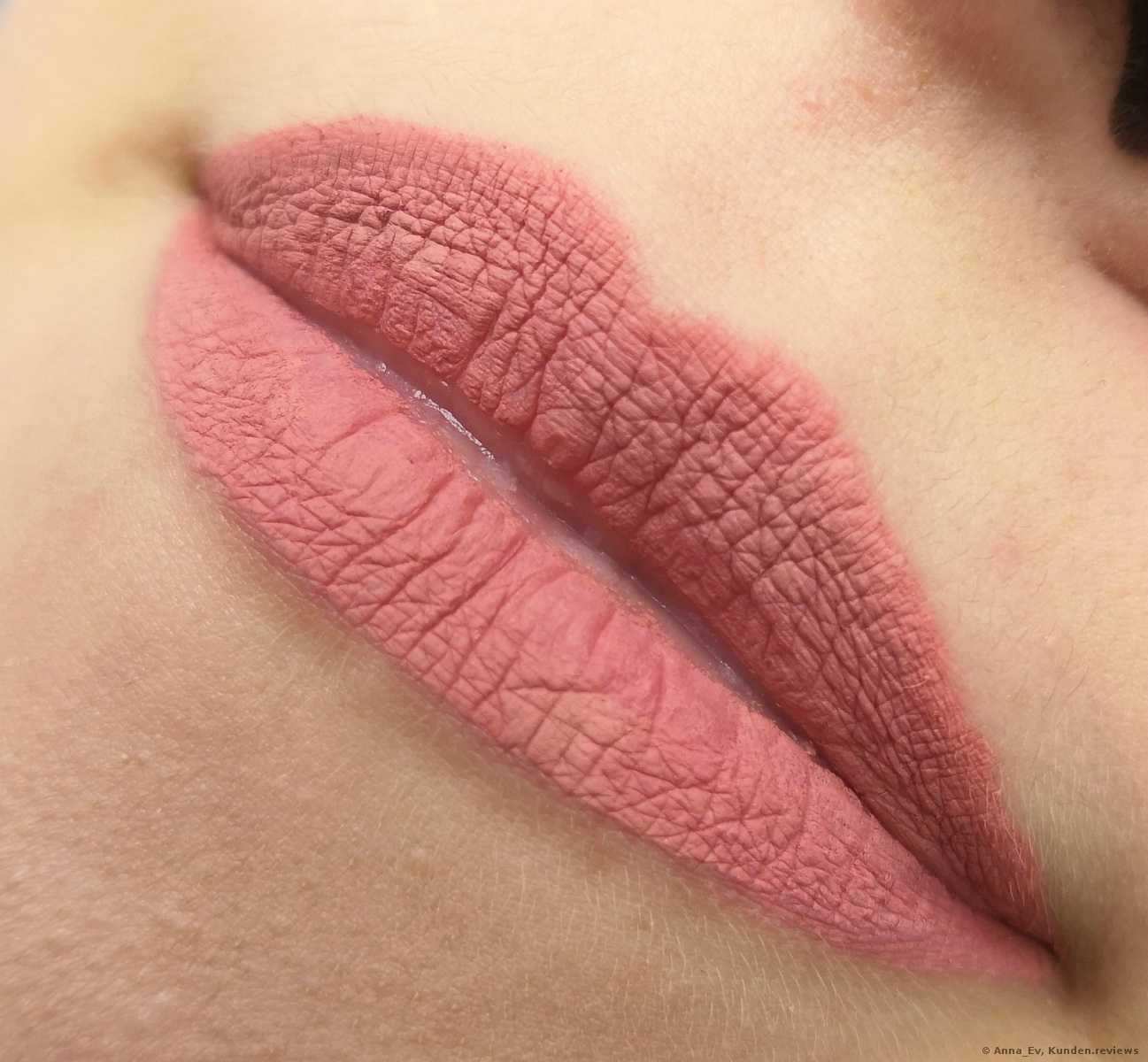 Essence Colour Boost Mad About Matte Lippenstift