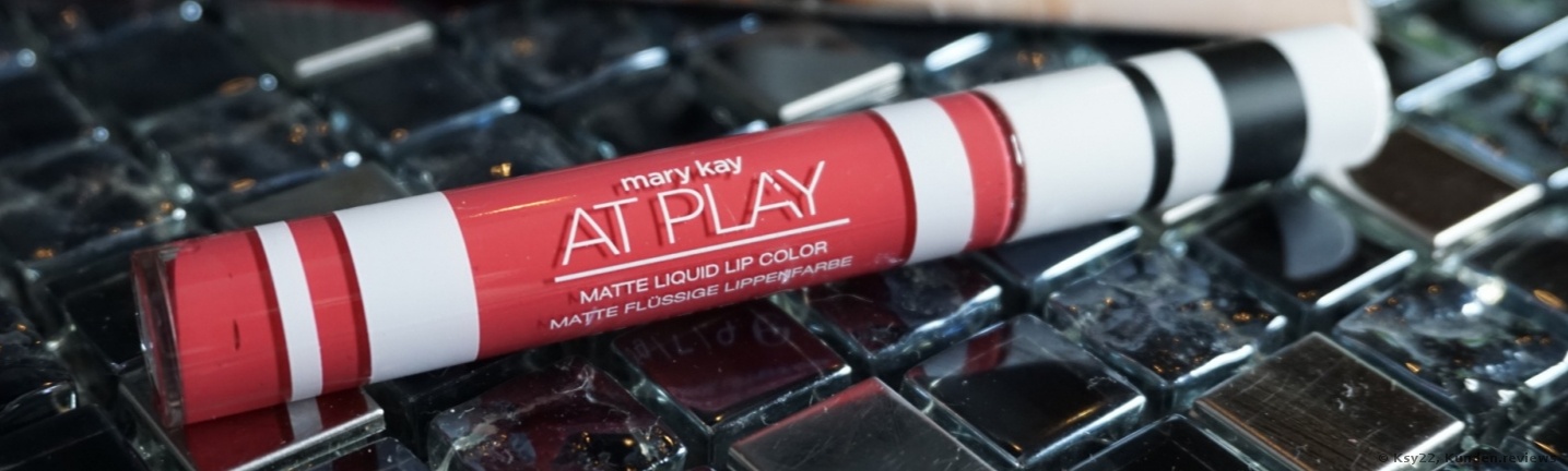 Mary Kay At Play  Matte Liquid Lip Color - Pink shock