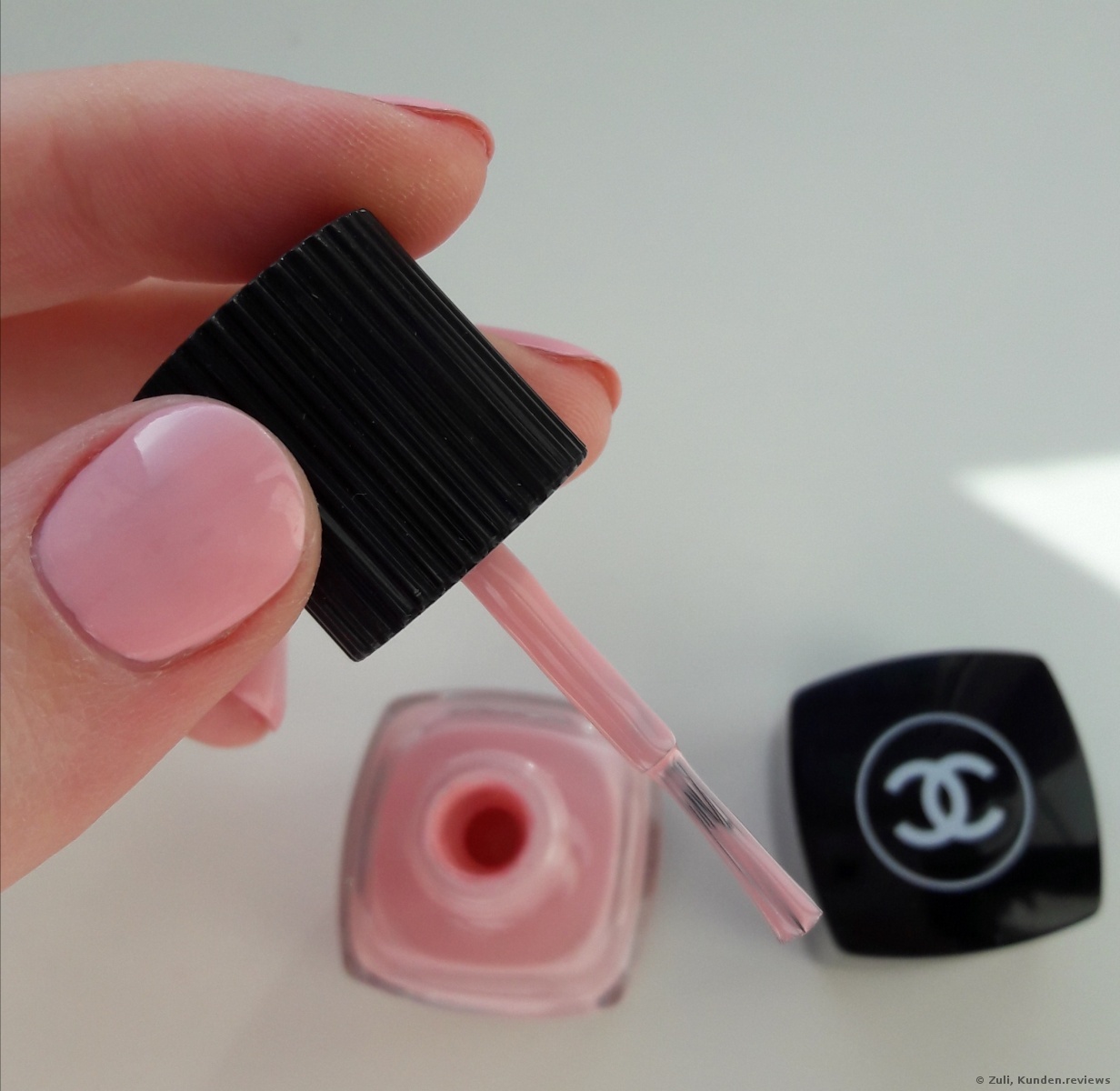 Chanel Neapolis: New City collection Spring-Summer 2018 Nagellack Foto